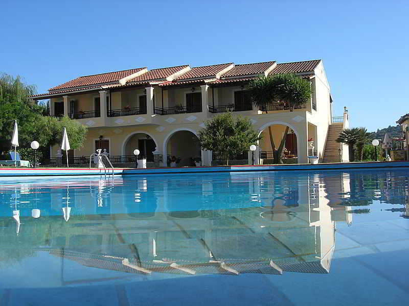 Regina Hotel Vasilátika Esterno foto