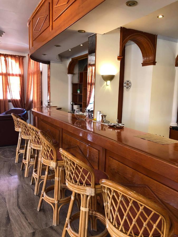 Regina Hotel Vasilátika Esterno foto